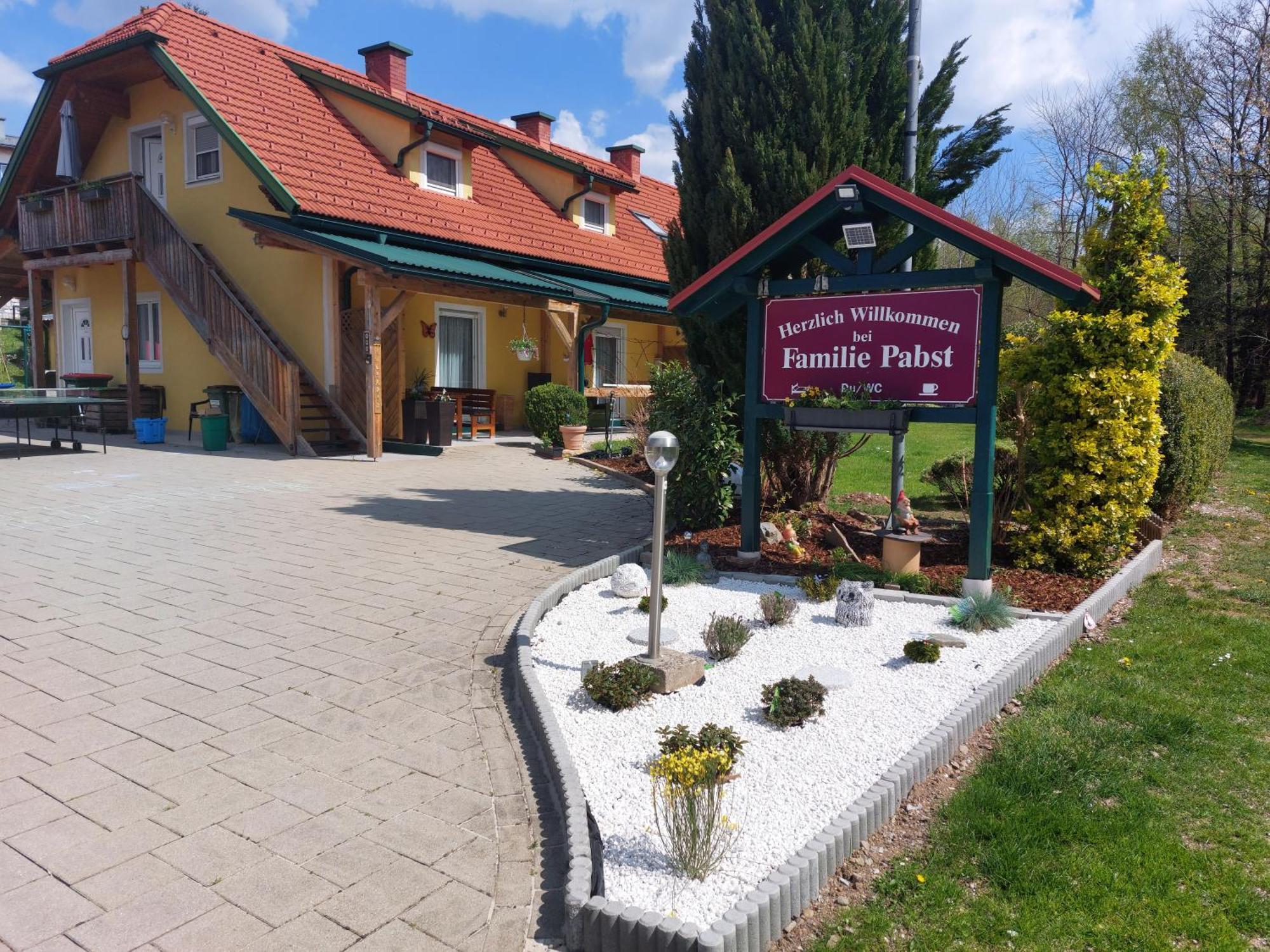 Haus Mit Garten Familie Pabst Maria Lankowitz Rum bild